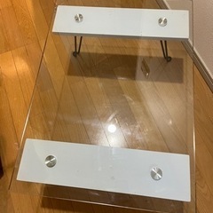 ガラス　ローテーブル