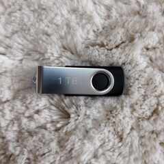 USBメモリー(1TB)