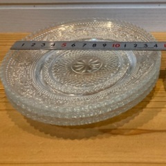 ガラス菓子皿　3枚