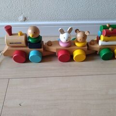 ミキハウス・木製機関車玩具