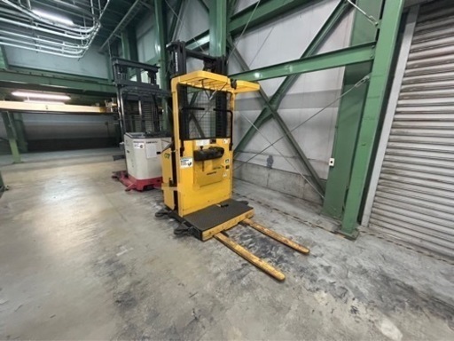 KOMATSU 電気　リーチリフト　値下げ❣️