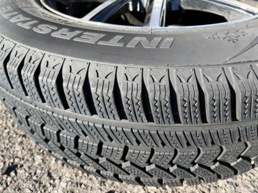 スタッドレスタイヤ 225/65 R17アルミホイール付き4本