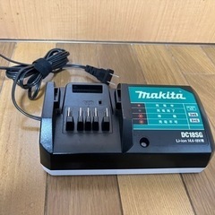makita充電器　バッテリー