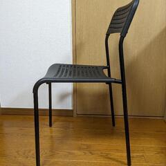 椅子 IKEA 黒 パイプ椅子  2脚有り