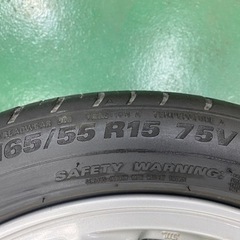 決定 ダイハツ純正 15インチ 山残あり 状態良好