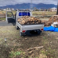 針葉樹 薪 軽トラ山盛り