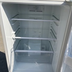 少し大きめ♪AQUA 冷凍冷蔵庫 下冷凍庫 ホワイト 184L