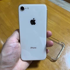 iPhone8 本体　白　64Ｇ　バッテリー89%