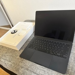 M2チップ搭載13インチMacBook Airミッドナイト 256GB 8GB