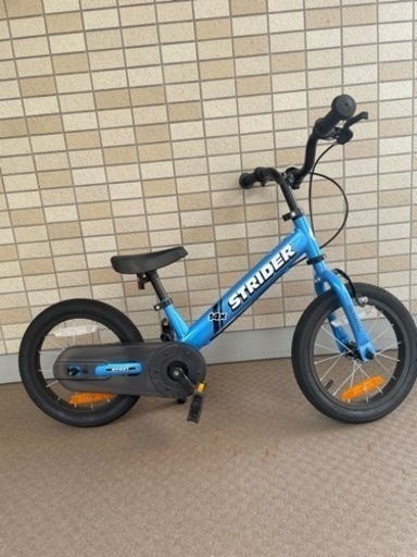 ストライダー14x ペダル、スタンド付き 良品】ストライダー14x