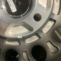 新品　アルミ付きダンロップスタッドレス！