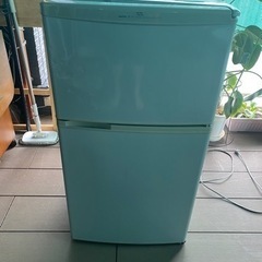 冷蔵庫90L 