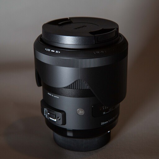 【新品】Sigma 35mm F1.4 DG HSM Art ニコンF シグマ Nikon 広角　単焦点 箱・保証書付き