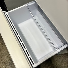 札幌引取り歓迎 美品 19年製 AQUA アクア 238L 3ドア冷凍冷蔵庫 AQR-SV24J-W 右開き ミルク