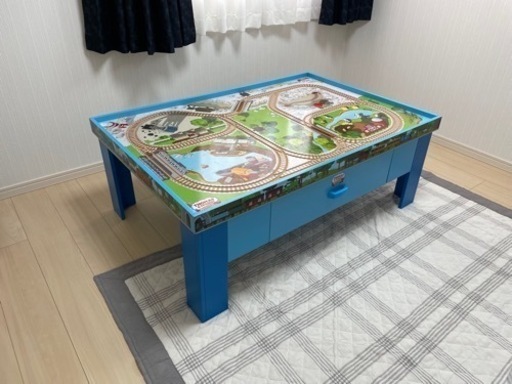 【値下げ】トーマス　プレイテーブル（プラレール自走可能）
