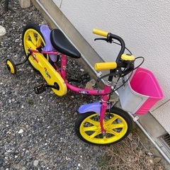 子供用　自転車　補助輪付き