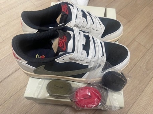 スニーカー Nike Jordan 1 x Travis olive