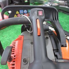日立 HITACHI CS33EDTP チェンソー 中古品 ※カバー無し(写真三枚目 