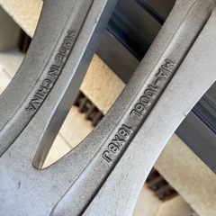 18インチ　8J  +45 マナレイスポーツ