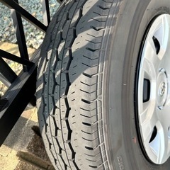 ハイエース 純正タイヤ＆ホイールセット 