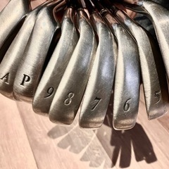 【格安！！】ゼクシオ　アイアンセット一式※即決割あり