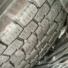キャラバン　スタッドレスタイヤ