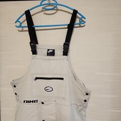 ナイキオーバーオール