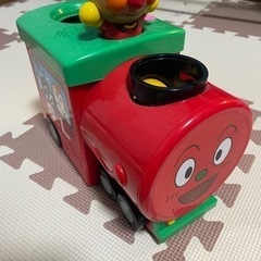 アンパンマンの汽車おもちゃ