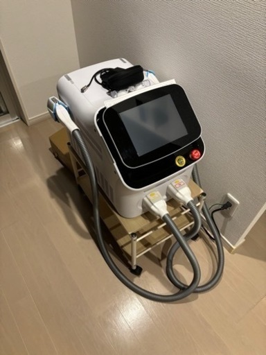 【68万値下げ特価_2023年製】業務用脱毛機　¥1,380,000→¥680,000