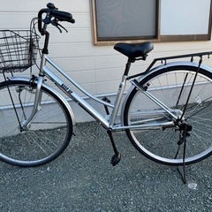 通学通勤用自転車　半年間使用とてもキレイ