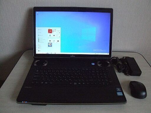 高速SSD240GB搭載＋HDD750GB　大画面17.3型フルHD　第二世代 Core i7 2670QM 8GB　FMV LIFEBOOK NH77/ED　ノートパソコン　(難あり) 　(4094)