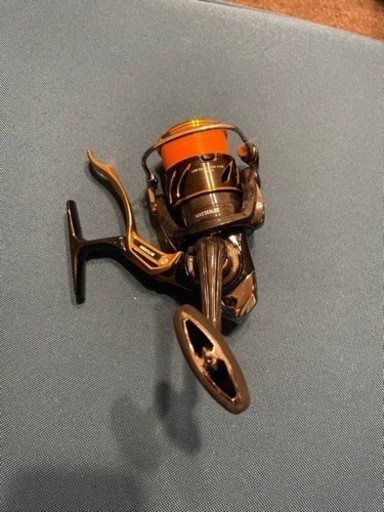DAIWA ダイワ　リール　19ラグザス 2500H-LBD