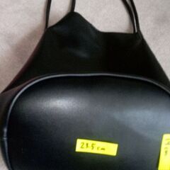 OZOC中古品黒(濃紺かも？)のバケツ型のバッグ