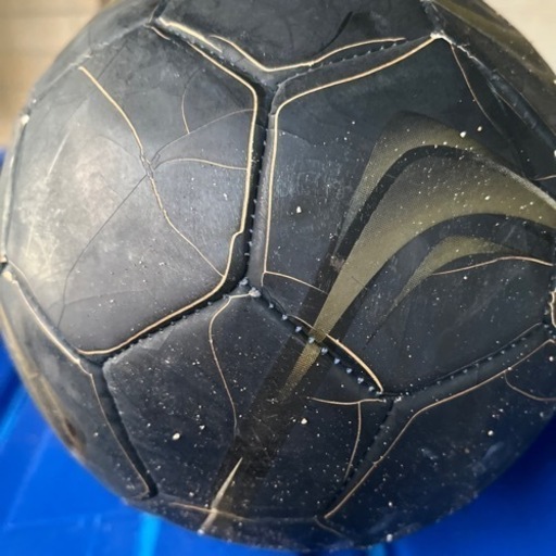 セール！アウトドア活躍！サッカーボール　LOGOS焼き
