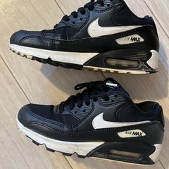 NIKE エアマックス　23.5cm スニーカー