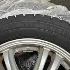 スタッドレスタイヤ　アルミ付き　バリ溝