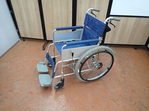 ②　田川市　自走式 介護 介助　手折れ式　アルミ製軽量折り畳み車椅子