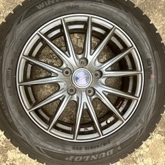 スタッドレスタイヤアルミ付き4本セット！ダンロップ　215/60R16