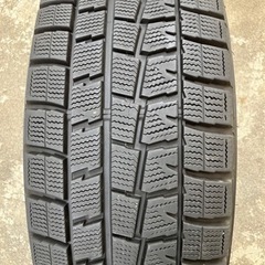 スタッドレスタイヤアルミ付き4本セット！ダンロップ　215/60R16