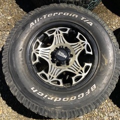 18インチホイール PCD139.7 6穴  直接取引のみ アメ車 シボレー タホ サバーバン ランクル ハイエース