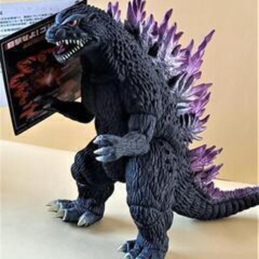 ゴジラ2000 バンダイ タグ付き  細部までこだわった造り、迫力ある１品かと思います