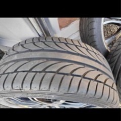 プリウス19インチ　タイヤ溝あり