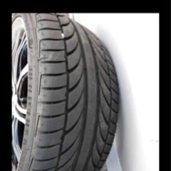 プリウス19インチ　タイヤ溝あり