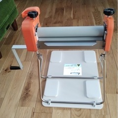 タオル絞り器 ぎゅっと君 タオル絞り器ぎゅっと君」体験貸し出しスタート - いのちのポラリス