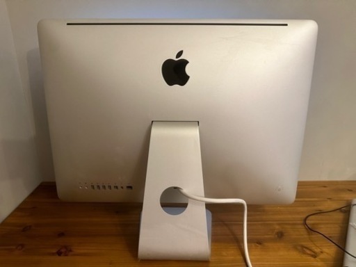 iMac 21.5インチ (2011) MC812J/A  High Sierraクリーンインストール済み　Core i5 2.7GHz メモリー12GB 1TB HDD