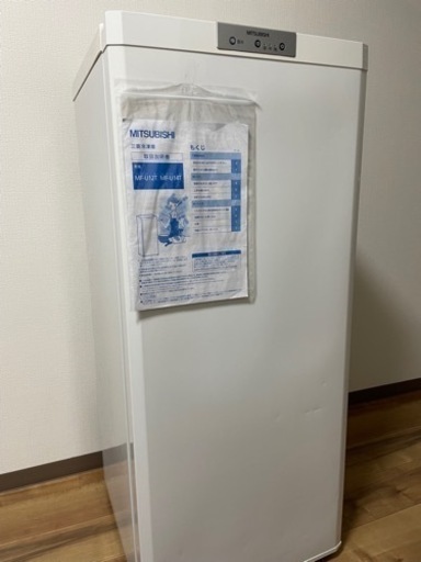 決まりました　三菱　冷凍庫　MF-U12T  取扱説明書あり