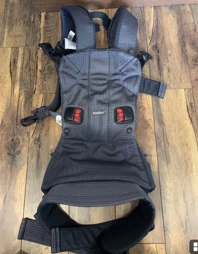 ベビービョルン ONE KAI  抱っこ紐　美品