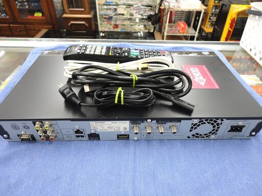 2014年製☆シャープ 2番組同時録画 ブルーレイレコーダー BD-W560 価格