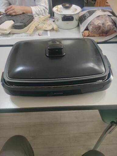 網焼き風ホットプレート　アイリスオーヤマ　APA-137-B