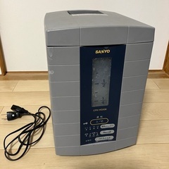 スチーム式加湿器　SANYO CFN-HG508